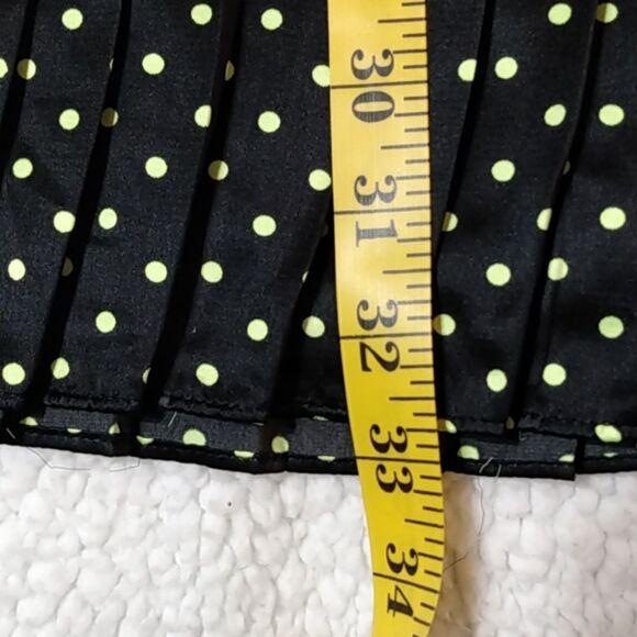 Adorable Black Dress W/ Green Polka Dots And Poofy Slit Half Sleeves - Picture 13 of 15